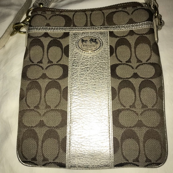 Coach messenger crossbody purse - Picture 3 of 6